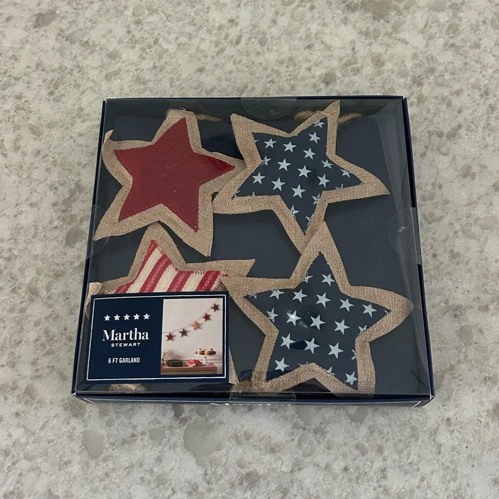 “New” Martha Stewart Red, Navy & Burlap Star Garland 6 ft